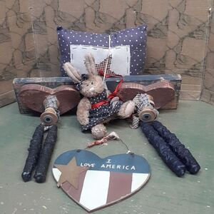 Boyds Bears bunny , Homemade patriotic/americana heart wood sign/candles &pillow
